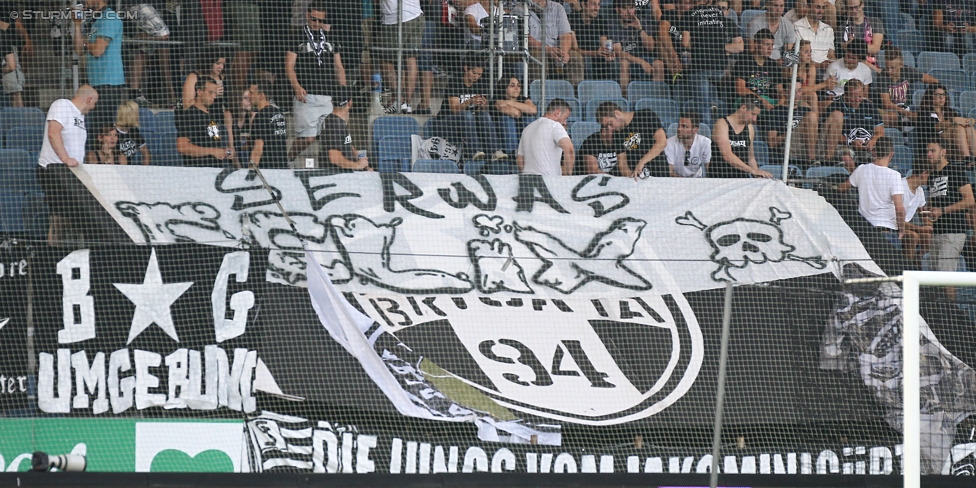 Sturm Graz - Wiener Neustadt
Oesterreichische Fussball Bundesliga, 3. Runde, SK Sturm Graz - SC Wiener Neustadt, Stadion Liebenau Graz, 02.08.2014. 

Foto zeigt Fans von Sturm mit einem Spruchband
