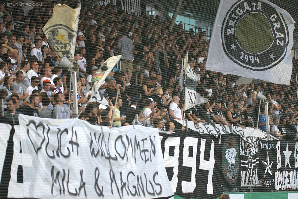 Sturm Graz - Wiener Neustadt
Oesterreichische Fussball Bundesliga, 3. Runde, SK Sturm Graz - SC Wiener Neustadt, Stadion Liebenau Graz, 02.08.2014. 

Foto zeigt Fans von Sturm mit einem Spruchband
