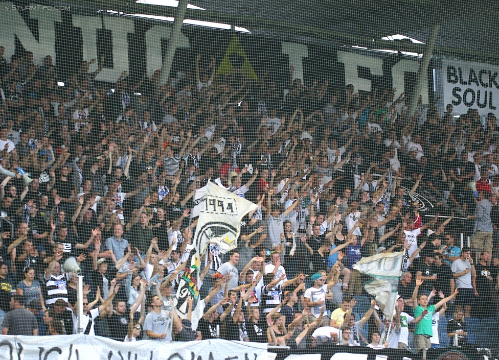 Sturm Graz - Wiener Neustadt
Oesterreichische Fussball Bundesliga, 3. Runde, SK Sturm Graz - SC Wiener Neustadt, Stadion Liebenau Graz, 02.08.2014. 

Foto zeigt Fans von Sturm 
