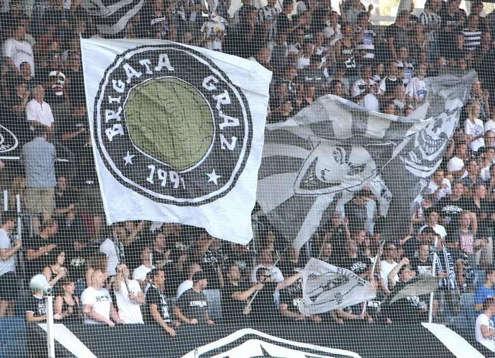 Sturm Graz - Wiener Neustadt
Oesterreichische Fussball Bundesliga, 3. Runde, SK Sturm Graz - SC Wiener Neustadt, Stadion Liebenau Graz, 02.08.2014. 

Foto zeigt Fans von Sturm
