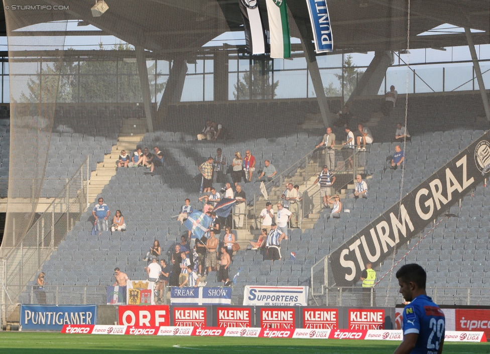 Sturm Graz - Wiener Neustadt
Oesterreichische Fussball Bundesliga, 3. Runde, SK Sturm Graz - SC Wiener Neustadt, Stadion Liebenau Graz, 02.08.2014. 

Foto zeigt Fans von Wr. Neustadt
