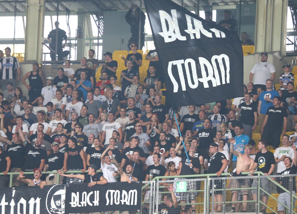 Rapid - Sturm Graz
Oesterreichische Fussball Bundesliga, 4. Runde, SK Rapid Wien - SK Sturm Graz, Ernst-Happel-Stadion Wien, 09.08.2014. 

Foto zeigt Fans von Sturm 
