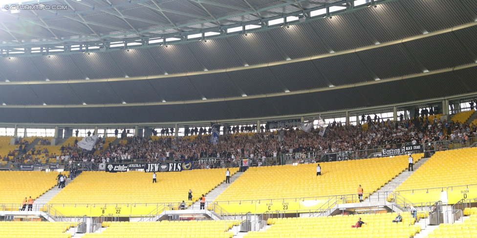 Rapid - Sturm Graz
Oesterreichische Fussball Bundesliga, 4. Runde, SK Rapid Wien - SK Sturm Graz, Ernst-Happel-Stadion Wien, 09.08.2014. 

Foto zeigt Fans von Sturm 
