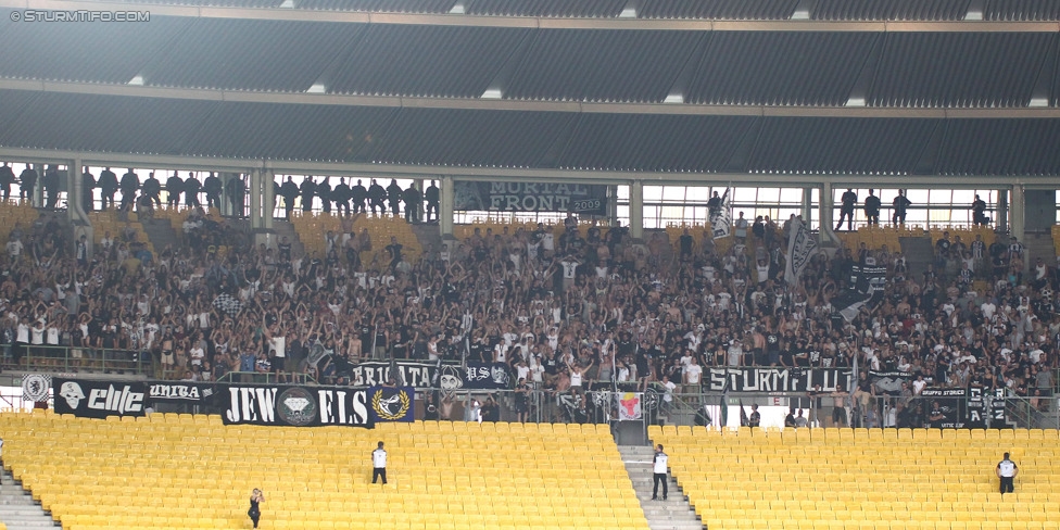 Rapid - Sturm Graz
Oesterreichische Fussball Bundesliga, 4. Runde, SK Rapid Wien - SK Sturm Graz, Ernst-Happel-Stadion Wien, 09.08.2014. 

Foto zeigt Fans von Sturm 
