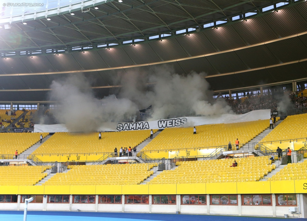 Rapid - Sturm Graz
Oesterreichische Fussball Bundesliga, 4. Runde, SK Rapid Wien - SK Sturm Graz, Ernst-Happel-Stadion Wien, 09.08.2014. 

Foto zeigt Fans von Sturm mit einer Choreografie
