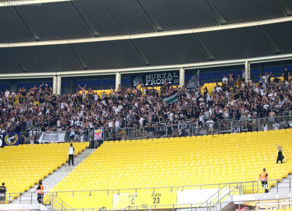 Rapid - Sturm Graz
Oesterreichische Fussball Bundesliga, 4. Runde, SK Rapid Wien - SK Sturm Graz, Ernst-Happel-Stadion Wien, 09.08.2014. 

Foto zeigt Fans von Sturm
