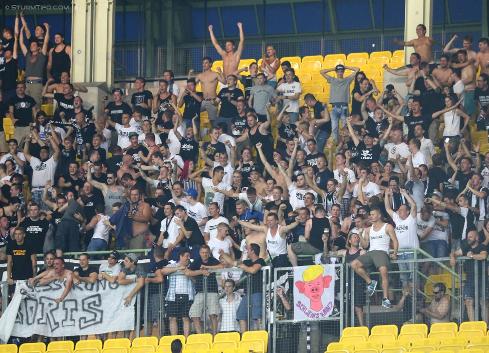 Rapid - Sturm Graz
Oesterreichische Fussball Bundesliga, 4. Runde, SK Rapid Wien - SK Sturm Graz, Ernst-Happel-Stadion Wien, 09.08.2014. 

Foto zeigt Fans von Sturm
