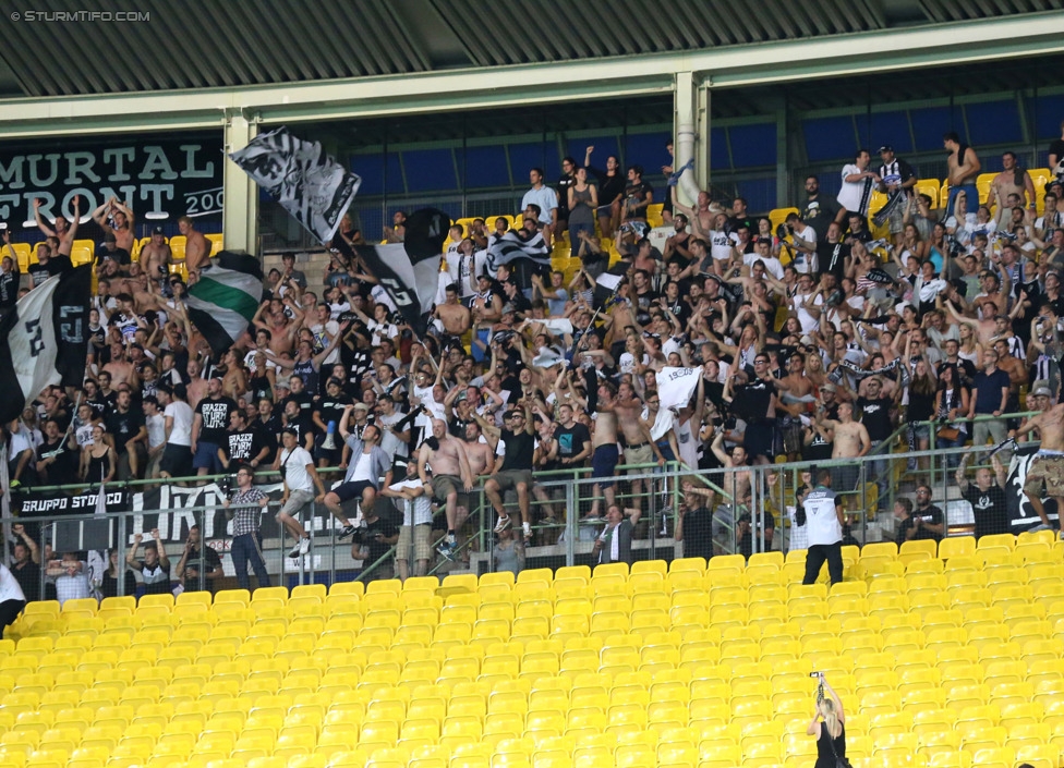 Rapid - Sturm Graz
Oesterreichische Fussball Bundesliga, 4. Runde, SK Rapid Wien - SK Sturm Graz, Ernst-Happel-Stadion Wien, 09.08.2014. 

Foto zeigt Fans von Sturm 
