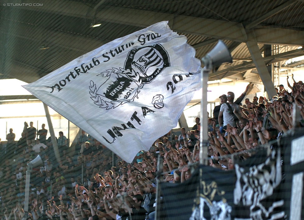 Sturm Graz - Austria Wien
Oesterreichische Fussball Bundesliga, 5. Runde, SK Sturm Graz - FK Austria Wien, Stadion Liebenau Graz, 17.08.2014. 

Foto zeigt Fans von Sturm
