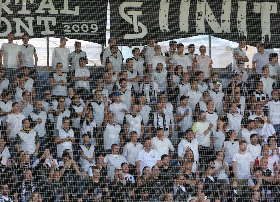 Sturm Graz - Austria Wien
Oesterreichische Fussball Bundesliga, 5. Runde, SK Sturm Graz - FK Austria Wien, Stadion Liebenau Graz, 17.08.2014. 

Foto zeigt Fans von Sturm mit einer Choreografie
