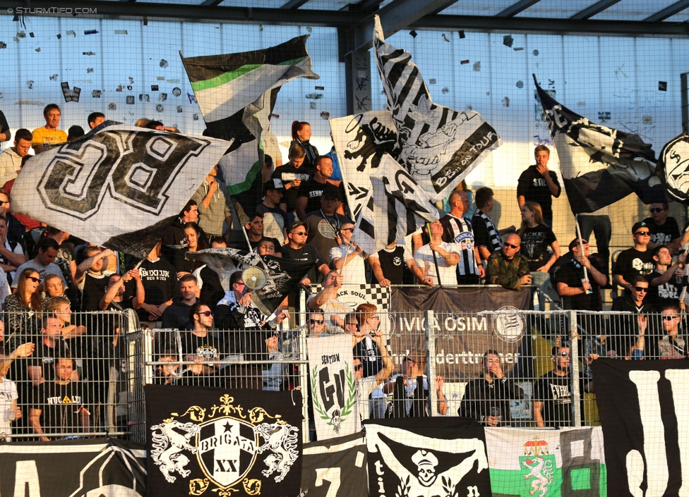 Ried - Sturm Graz
Oesterreichische Fussball Bundesliga, 9. Runde, SV Ried - SK Sturm Graz, Arena Ried, 20.09.2014. 

Foto zeigt Fans von Sturm
