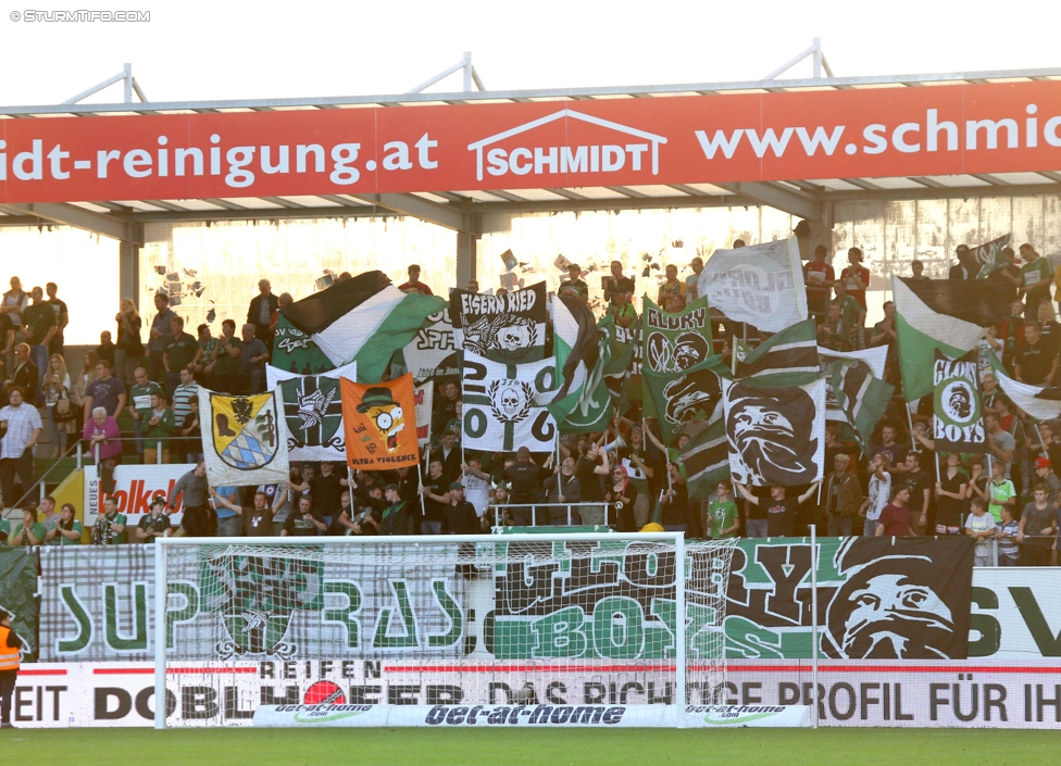 Ried - Sturm Graz
Oesterreichische Fussball Bundesliga, 9. Runde, SV Ried - SK Sturm Graz, Arena Ried, 20.09.2014. 

Foto zeigt Fans von Ried
