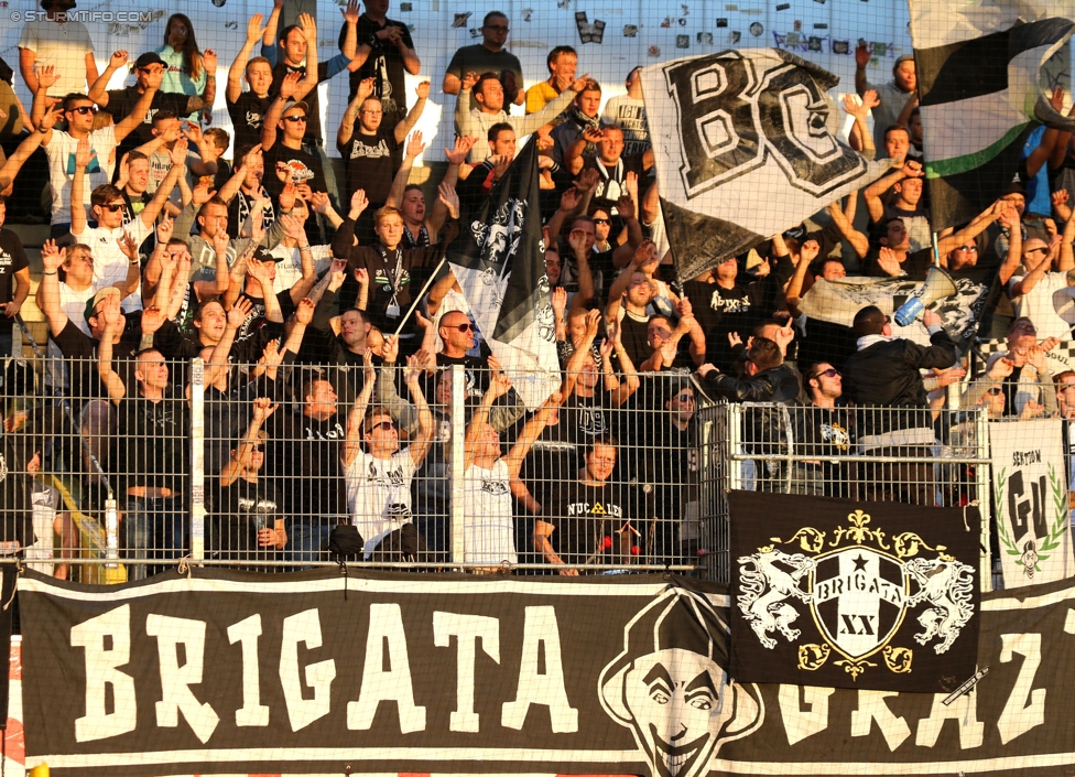 Ried - Sturm Graz
Oesterreichische Fussball Bundesliga, 9. Runde, SV Ried - SK Sturm Graz, Arena Ried, 20.09.2014. 

Foto zeigt Fans von Sturm
