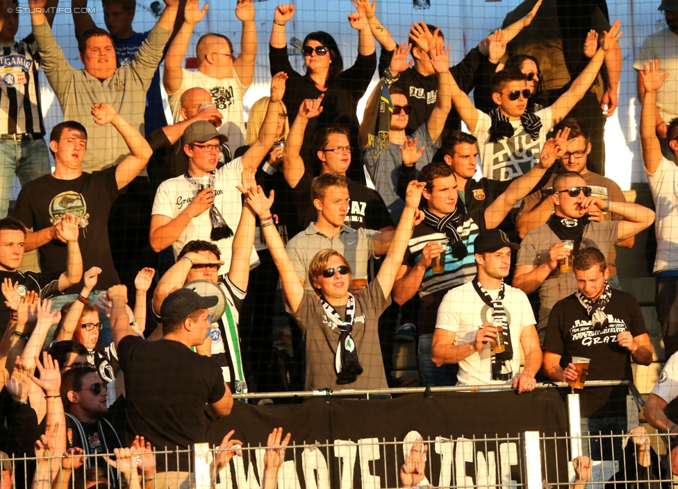 Ried - Sturm Graz
Oesterreichische Fussball Bundesliga, 9. Runde, SV Ried - SK Sturm Graz, Arena Ried, 20.09.2014. 

Foto zeigt Fans von Sturm
