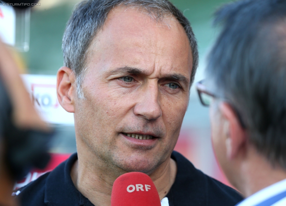 Ried - Sturm Graz
Oesterreichische Fussball Bundesliga, 9. Runde, SV Ried - SK Sturm Graz, Arena Ried, 20.09.2014. 

Foto zeigt Darko Milanic (Cheftrainer Sturm) beim Interview
