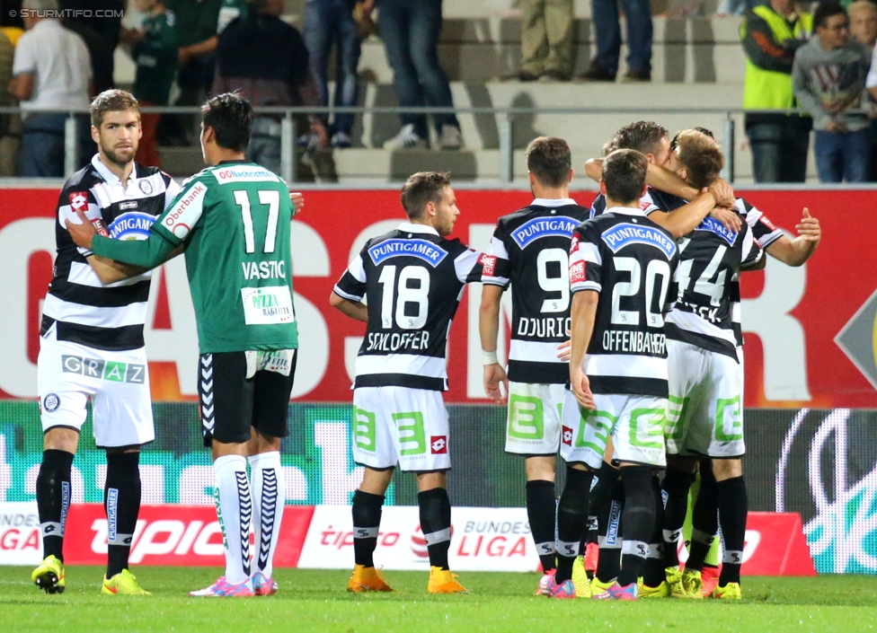 Ried - Sturm Graz
Oesterreichische Fussball Bundesliga, 9. Runde, SV Ried - SK Sturm Graz, Arena Ried, 20.09.2014. 

Foto zeigt die Mannschaft von Sturm
Schlüsselwörter: jubel