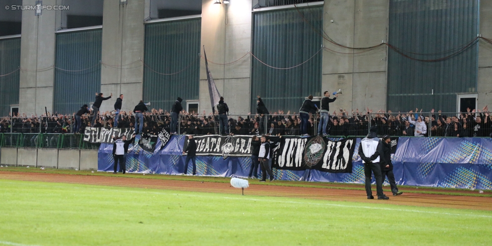 Austria Salzburg - Sturm Graz
OEFB Cup, 2. Runde, SV Austria Salzburg - SK Sturm Graz, Stadion Voecklabruck, 23.09.2014. 

Foto zeigt Fans von Sturm
