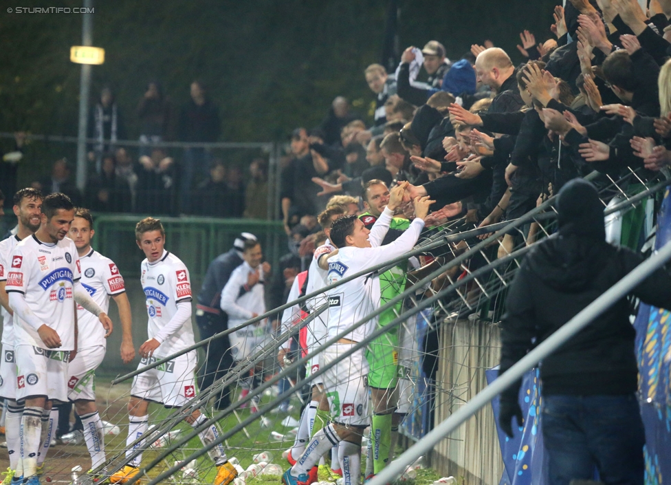 Austria Salzburg - Sturm Graz
OEFB Cup, 2. Runde, SV Austria Salzburg - SK Sturm Graz, Stadion Voecklabruck, 23.09.2014. 

Foto zeigt die Mannschaft von Sturm und Fans von Sturm
