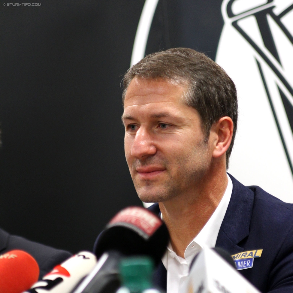 Pressekonferenz Sturm
Oesterreichische Fussball Bundesliga, SK Sturm Graz Pressekonferenz, Trainingszentrum Messendorf, 30.09.2014.

Foto zeigt Franco Foda (Cheftrainer Sturm)
