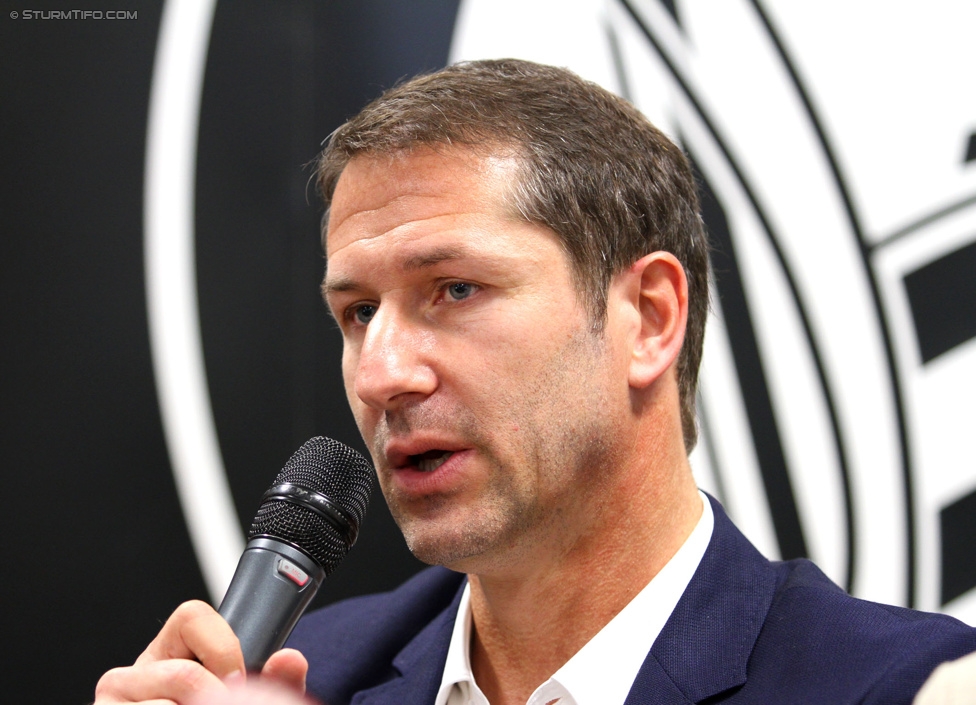 Pressekonferenz Sturm
Oesterreichische Fussball Bundesliga, SK Sturm Graz Pressekonferenz, Trainingszentrum Messendorf, 30.09.2014.

Foto zeigt Franco Foda (Cheftrainer Sturm)
