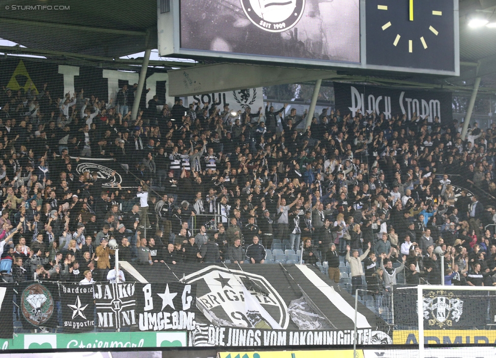 Sturm Graz - Groedig
Oesterreichische Fussball Bundesliga, 11. Runde, SK Sturm Graz - SV Groedig, Stadion Liebenau Graz, 04.10.2014. 

Foto zeigt Fans von Sturm
