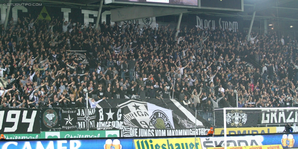 Sturm Graz - Groedig
Oesterreichische Fussball Bundesliga, 11. Runde, SK Sturm Graz - SV Groedig, Stadion Liebenau Graz, 04.10.2014. 

Foto zeigt Fans von Sturm
