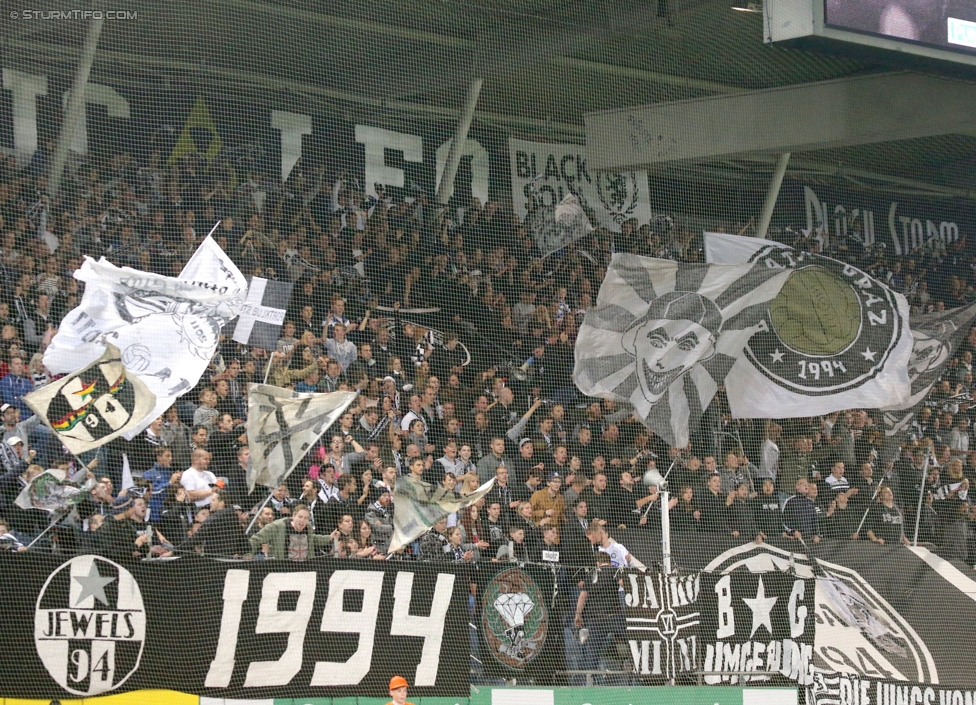 Sturm Graz - Groedig
Oesterreichische Fussball Bundesliga, 11. Runde, SK Sturm Graz - SV Groedig, Stadion Liebenau Graz, 04.10.2014. 

Foto zeigt Fans von Sturm
