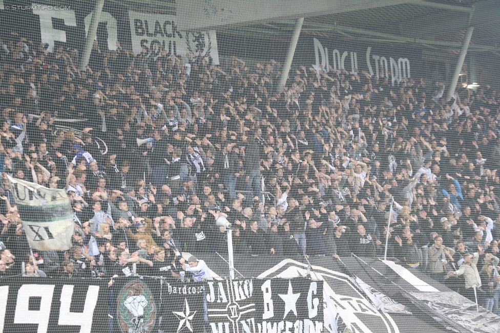 Sturm Graz - Groedig
Oesterreichische Fussball Bundesliga, 11. Runde, SK Sturm Graz - SV Groedig, Stadion Liebenau Graz, 04.10.2014. 

Foto zeigt Fans von Sturm
