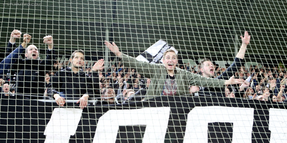 Sturm Graz - Groedig
Oesterreichische Fussball Bundesliga, 11. Runde, SK Sturm Graz - SV Groedig, Stadion Liebenau Graz, 04.10.2014. 

Foto zeigt Fans von Sturm
