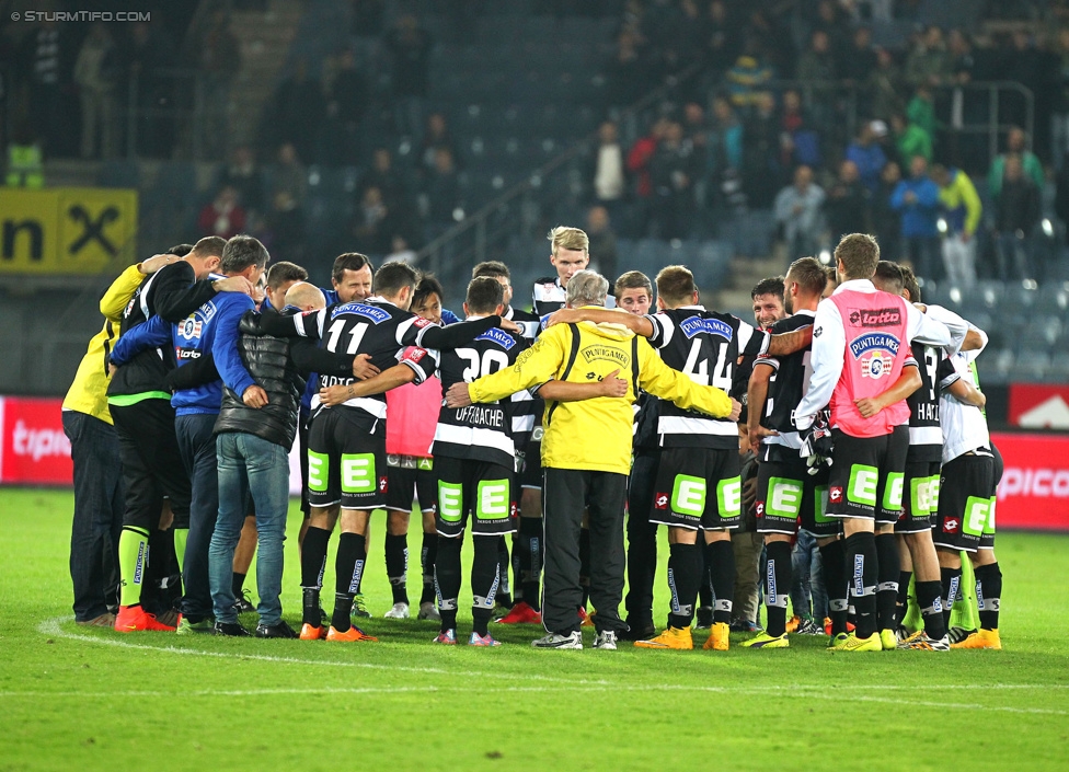 Sturm Graz - Groedig
Oesterreichische Fussball Bundesliga, 11. Runde, SK Sturm Graz - SV Groedig, Stadion Liebenau Graz, 04.10.2014. 

Foto zeigt die Mannschaft von Sturm
Schlüsselwörter: jubel