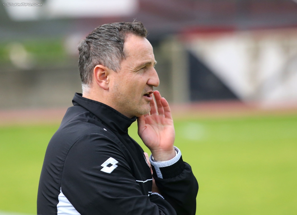 Sturm Damen - LUV
OEFB Frauenliga, 6. Runde,  SK Sturm Graz Damen - LUV Graz, Trainingszentrum Messendorf, 04.10.2014. 

Foto zeigt Markus Hiden (Cheftrainer Sturm Damen)
