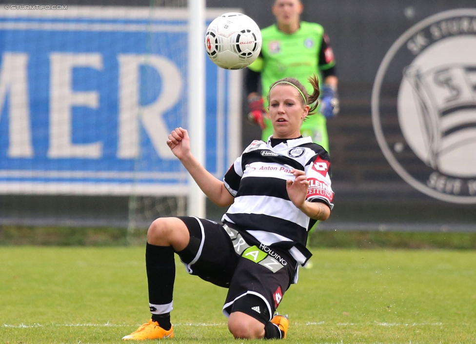 Sturm Damen - LUV
OEFB Frauenliga, 6. Runde,  SK Sturm Graz Damen - LUV Graz, Trainingszentrum Messendorf, 04.10.2014. 

Foto zeigt Stephanie Kovacs (Sturm Damen)
