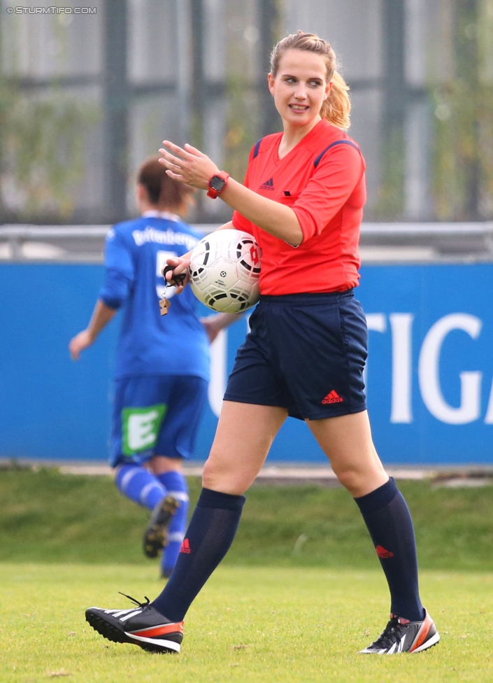 Sturm Damen - LUV
OEFB Frauenliga, 6. Runde,  SK Sturm Graz Damen - LUV Graz, Trainingszentrum Messendorf, 04.10.2014. 

Foto zeigt Schiedsrichterin Francesca Micossi
