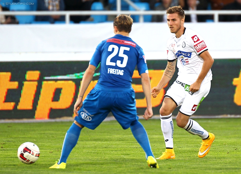 Wiener Neustadt - Sturm Graz
Oesterreichische Fussball Bundesliga, 12. Runde, SC Wiener Neustadt - SK Sturm Graz, Stadion Wiener Neustadt, 19.10.2014. 

Foto zeigt Christoph Freitag (Wr. Neustadt) und Thorsten Schick (Sturm)
