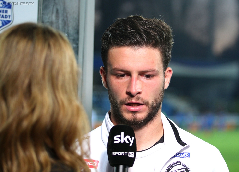 Wiener Neustadt - Sturm Graz
Oesterreichische Fussball Bundesliga, 12. Runde, SC Wiener Neustadt - SK Sturm Graz, Stadion Wiener Neustadt, 19.10.2014. 

Foto zeigt Marco Djuricin (Sturm) beim Interview
