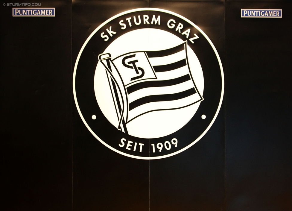 SK Sturm Mitgliederabend
SK Sturm Graz Mitgliederabend, Raiffeisen Landesbank Raaba, 21.10.2014. 

Foto zeigt das Sturm Logo
