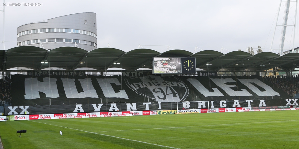 Sturm Graz - Rapid Wien
Oesterreichische Fussball Bundesliga, 13. Runde, SK Sturm Graz - SK Rapid Wien, Stadion Liebenau Graz, 25.10.2014. 

Foto zeigt Fans von Sturm mit einer Choreografie
