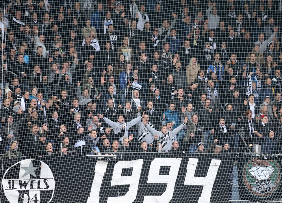 Sturm Graz - Rapid Wien
Oesterreichische Fussball Bundesliga, 13. Runde, SK Sturm Graz - SK Rapid Wien, Stadion Liebenau Graz, 25.10.2014. 

Foto zeigt Fans von Sturm
