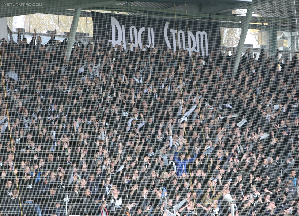 Sturm Graz - Rapid Wien
Oesterreichische Fussball Bundesliga, 13. Runde, SK Sturm Graz - SK Rapid Wien, Stadion Liebenau Graz, 25.10.2014. 

Foto zeigt Fans von Sturm
