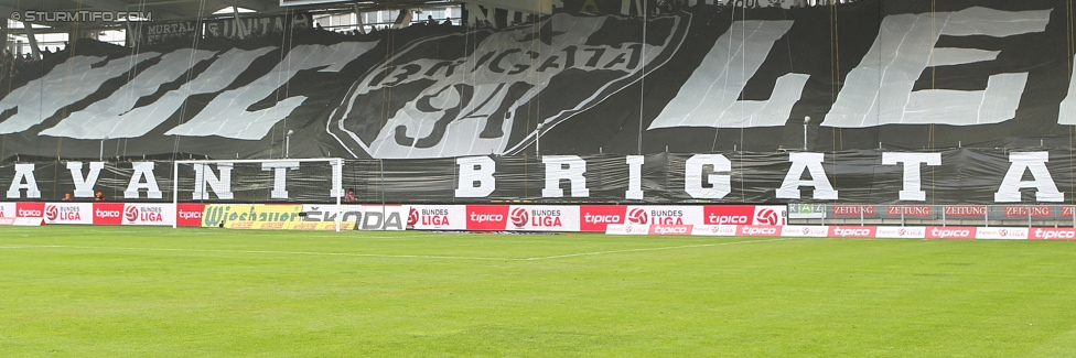 Sturm Graz - Rapid Wien
Oesterreichische Fussball Bundesliga, 13. Runde, SK Sturm Graz - SK Rapid Wien, Stadion Liebenau Graz, 25.10.2014. 

Foto zeigt Fans von Sturm mit einer Choreografie
