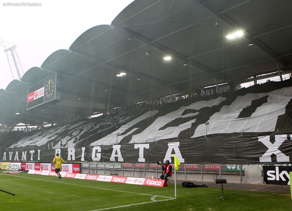 Sturm Graz - Rapid Wien
Oesterreichische Fussball Bundesliga, 13. Runde, SK Sturm Graz - SK Rapid Wien, Stadion Liebenau Graz, 25.10.2014. 

Foto zeigt Fans von Sturm mit einer Choreografie
