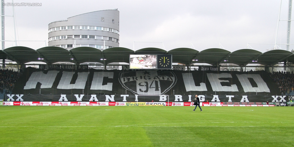 Sturm Graz - Rapid Wien
Oesterreichische Fussball Bundesliga, 13. Runde, SK Sturm Graz - SK Rapid Wien, Stadion Liebenau Graz, 25.10.2014. 

Foto zeigt Fans von Sturm mit einer Choreografie
