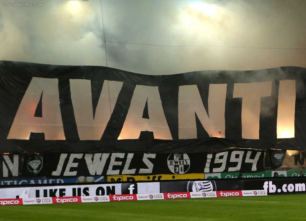 Sturm Graz - Rapid Wien
Oesterreichische Fussball Bundesliga, 13. Runde, SK Sturm Graz - SK Rapid Wien, Stadion Liebenau Graz, 25.10.2014. 

Foto zeigt Fans von Sturm mit einer Choreografie
Schlüsselwörter: pyrotechnik