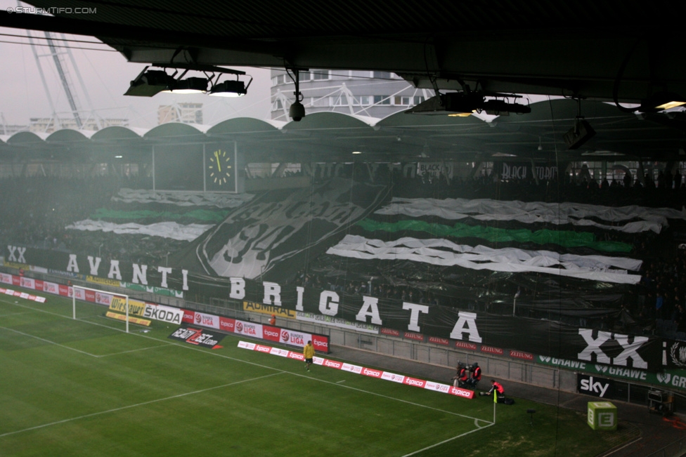 Sturm Graz - Rapid Wien
Oesterreichische Fussball Bundesliga, 13. Runde, SK Sturm Graz - SK Rapid Wien, Stadion Liebenau Graz, 25.10.2014. 

Foto zeigt Fans von Sturm mit einer Choreografie
