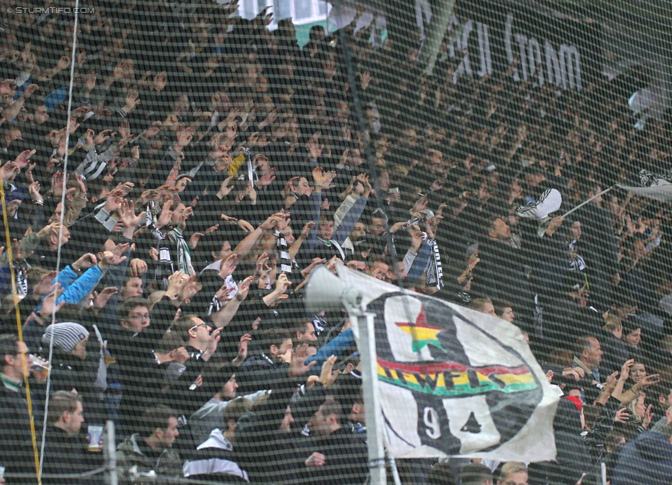 Sturm Graz - Rapid Wien
Oesterreichische Fussball Bundesliga, 13. Runde, SK Sturm Graz - SK Rapid Wien, Stadion Liebenau Graz, 25.10.2014. 

Foto zeigt Fans von Sturm
