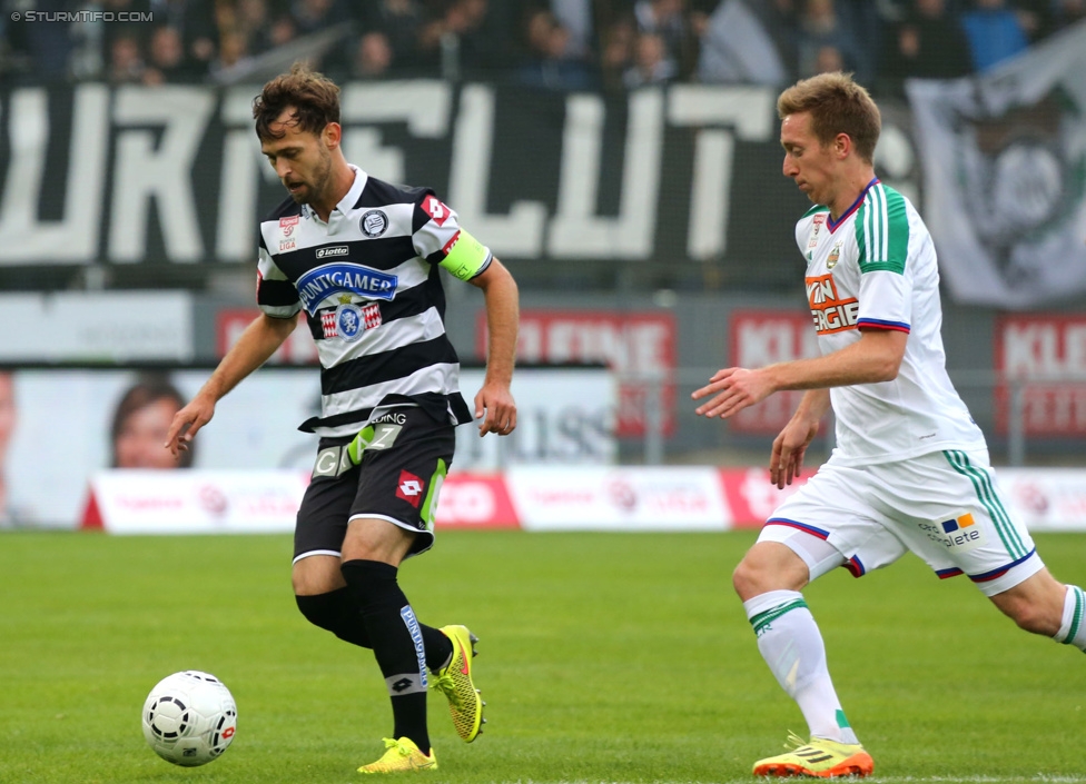 Sturm Graz - Rapid Wien
Oesterreichische Fussball Bundesliga, 13. Runde, SK Sturm Graz - SK Rapid Wien, Stadion Liebenau Graz, 25.10.2014. 

Foto zeigt Michael Madl (Sturm) und Robert Beric (Rapid)
