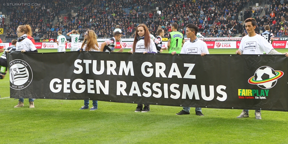 Sturm Graz - Rapid Wien
Oesterreichische Fussball Bundesliga, 13. Runde, SK Sturm Graz - SK Rapid Wien, Stadion Liebenau Graz, 25.10.2014. 

Foto zeigt ein Transparent gegen Rassismus
