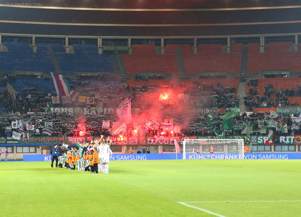 Rapid Wien - Sturm Graz
OEFB Cup, Achtelfinale, SK Rapid Wien - SK Sturm Graz, Ernst-Happel-Stadion Wien, 29.10.2014. 

Foto zeigt Fans von Rapid
Schlüsselwörter: pyrotechnik