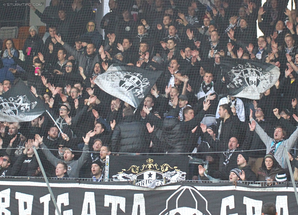 Austria Wien - Sturm Graz
Oesterreichische Fussball Bundesliga, 14. Runde, FK Austria Wien - SK Sturm Graz, Franz-Horr-Stadion Wien, 01.11.2014. 

Foto zeigt Fans von Sturm
