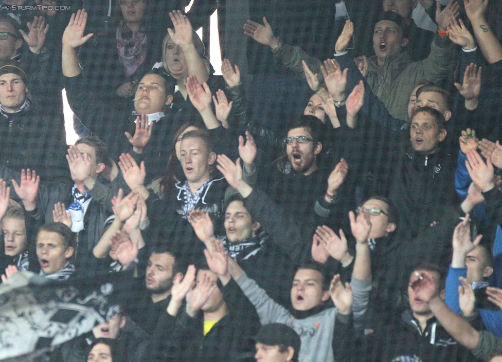 Austria Wien - Sturm Graz
Oesterreichische Fussball Bundesliga, 14. Runde, FK Austria Wien - SK Sturm Graz, Franz-Horr-Stadion Wien, 01.11.2014. 

Foto zeigt Fans von Sturm
